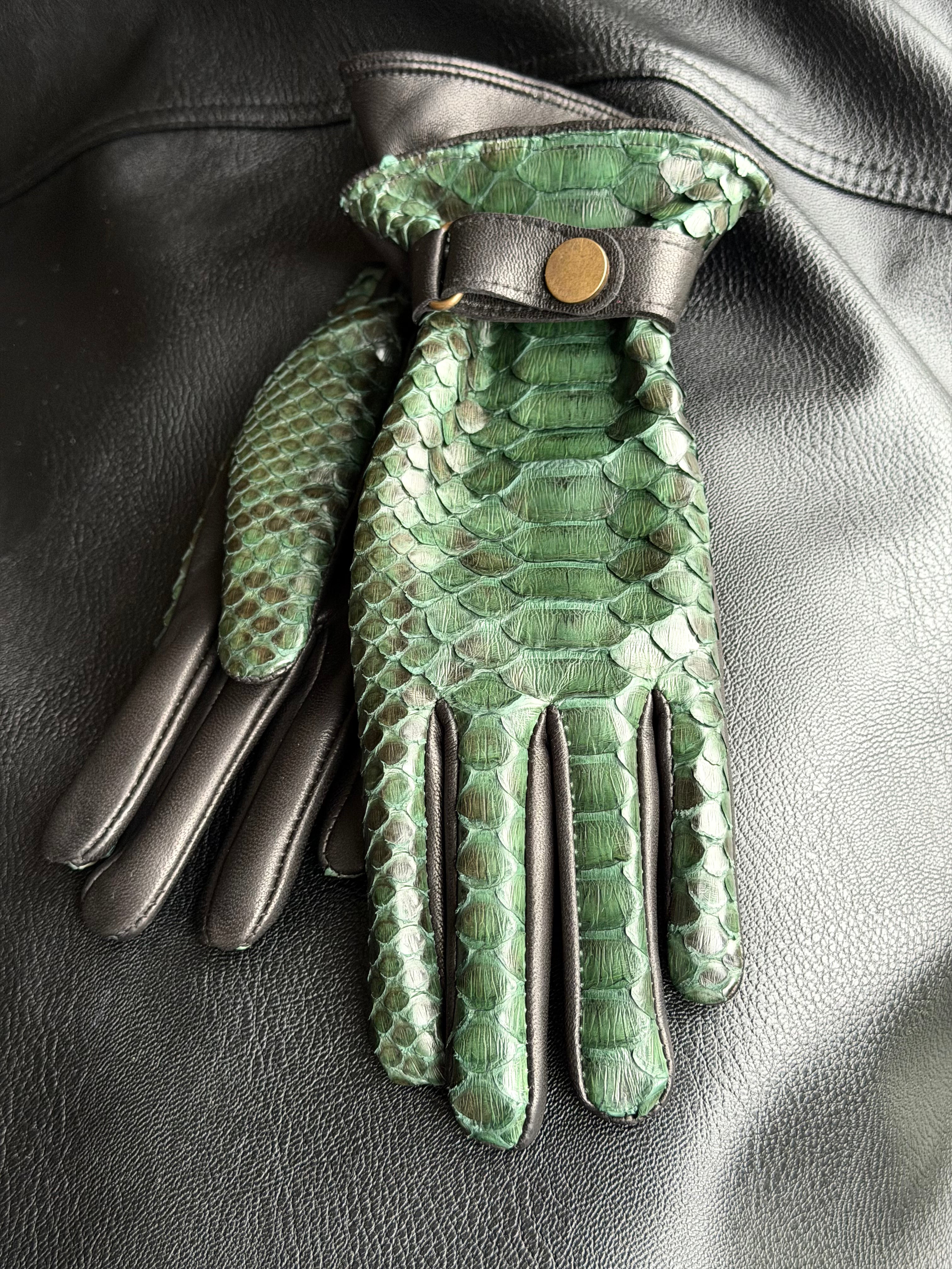 Genuine Green Python / Snake Woman Gloves