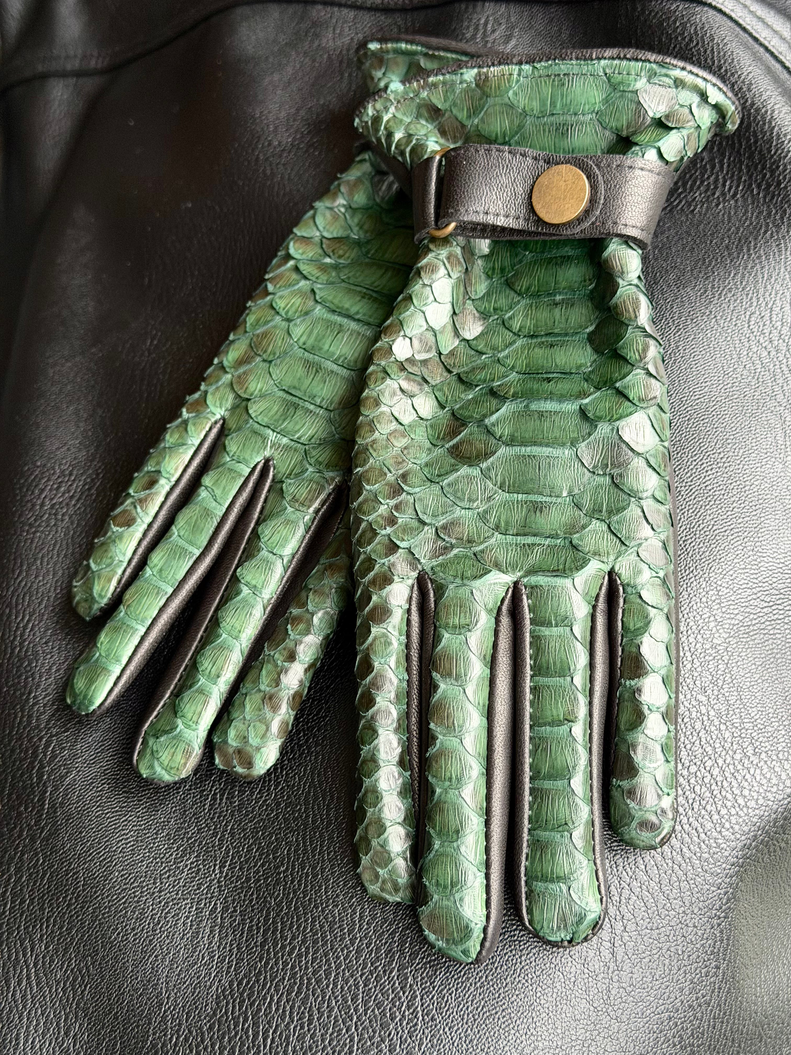 Genuine Green Python / Snake Woman Gloves