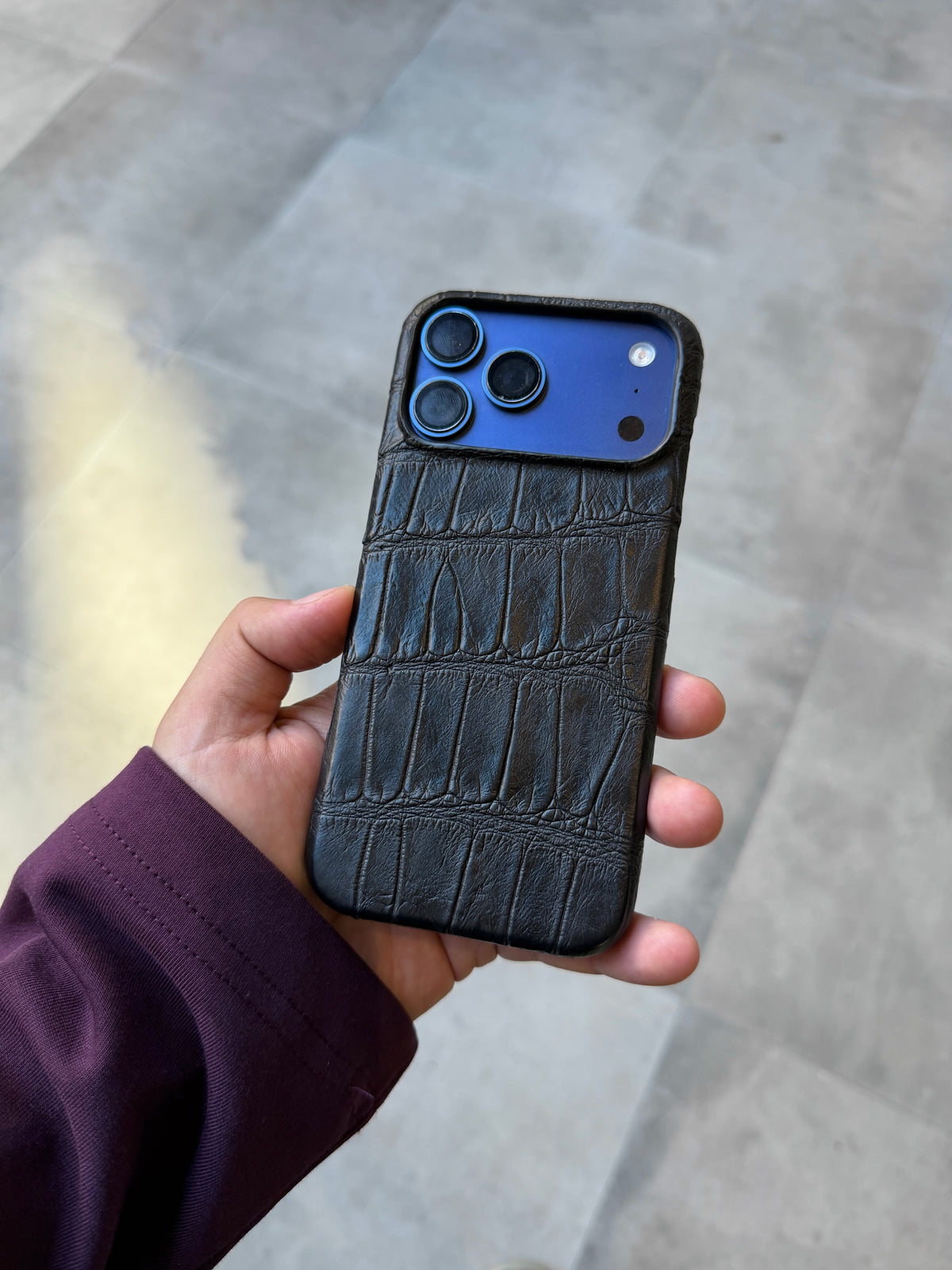 Black Crocodile Leather iPhone 18 Pro Case